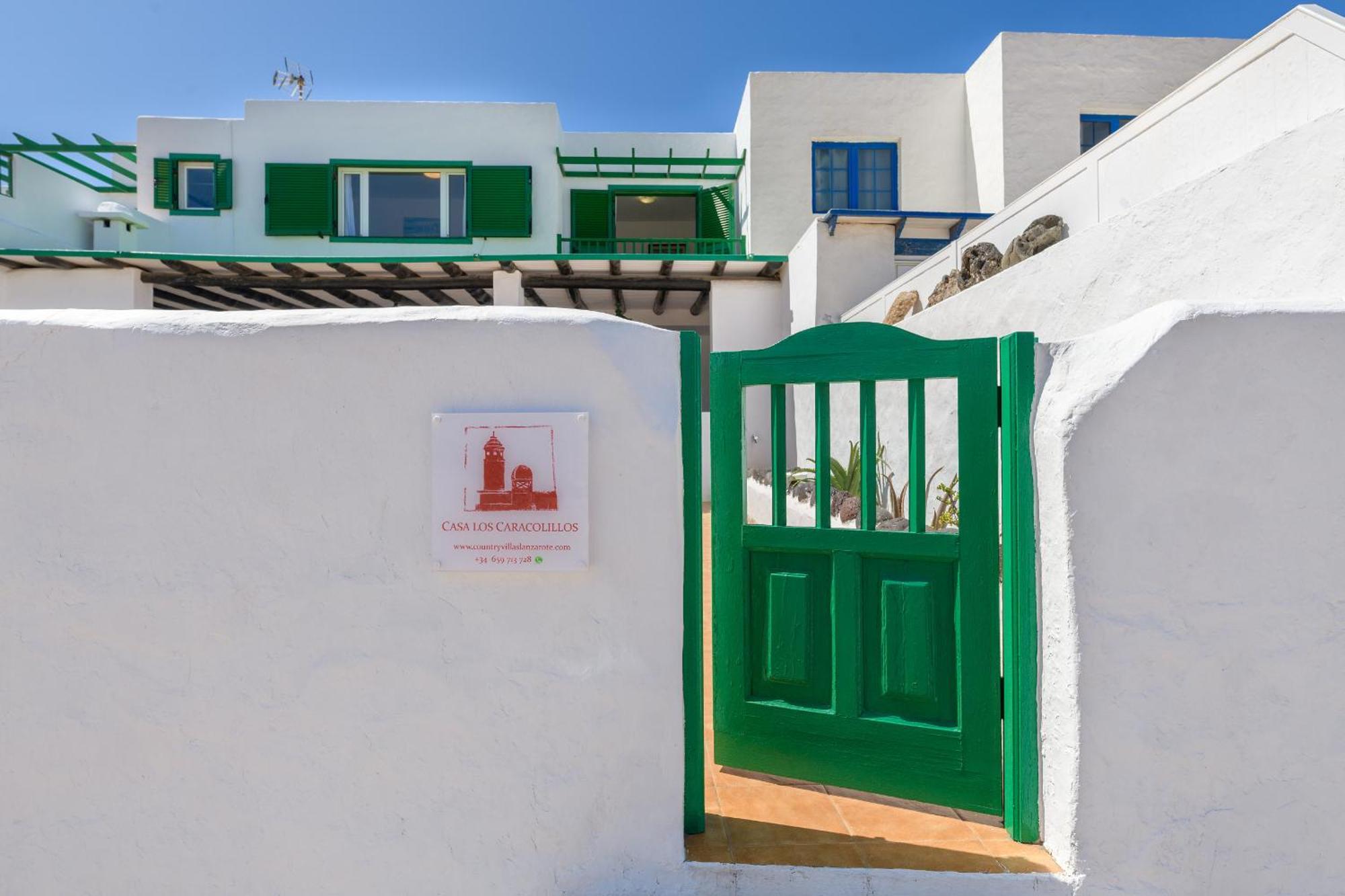 Caracolillos, El Apartment Famara